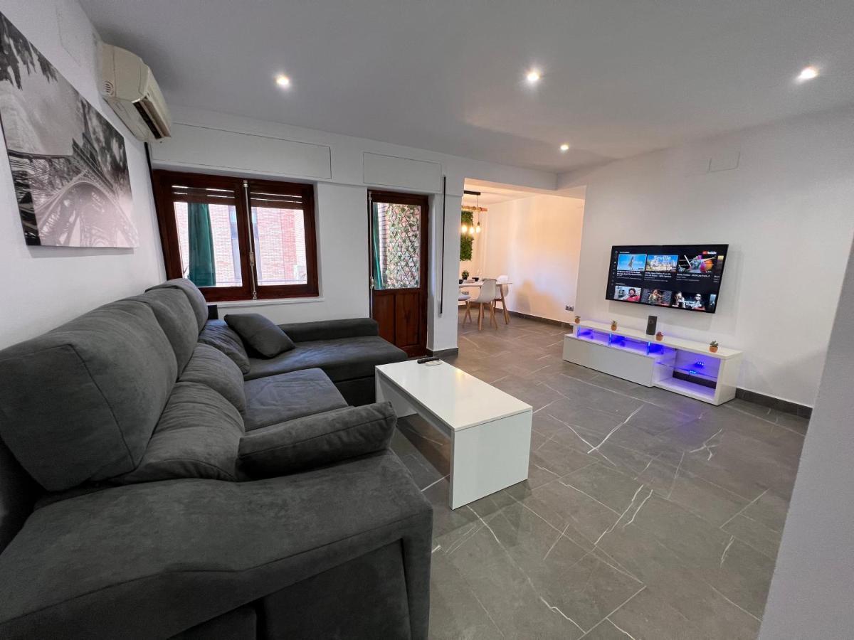 Apartamento Espacioso De Diseno A 3 Min Renfe. Kordoba Bagian luar foto
